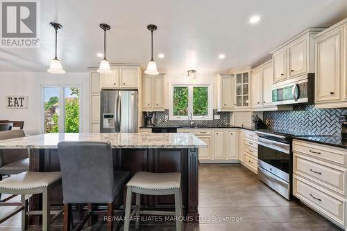 1507 Catherine Street, Cornwall, ON - Indoor Photo Showing Kitchen With Stainless Steel Kitchen With Upgraded Kitchen