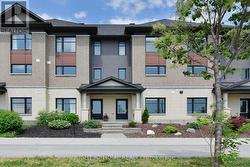 520 SILVERTIP LANE  Ottawa, ON K2T 0H7