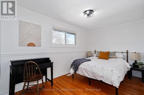 22 Dickson Road, Collingwood, ON - Indoor Photo Showing Bedroom