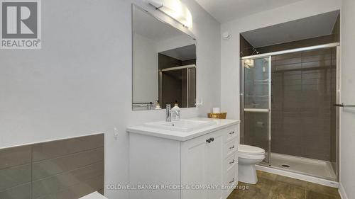 862 Chipping Circle, Ottawa, ON - Indoor Photo Showing Bathroom