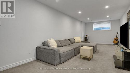 862 Chipping Circle, Ottawa, ON - Indoor Photo Showing Other Room