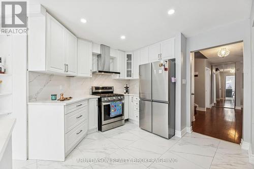 3 Booth Crescent, Ajax, ON - Indoor Photo Showing Kitchen