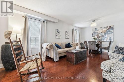 3 Booth Crescent, Ajax, ON - Indoor Photo Showing Living Room