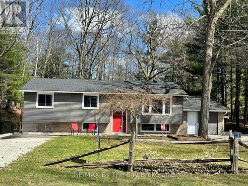 9 FREDERICK DRIVE  Wasaga Beach, ON L9Z 1P9