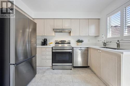 5147 Ravine Crescent, Burlington, ON - Indoor Photo Showing Kitchen