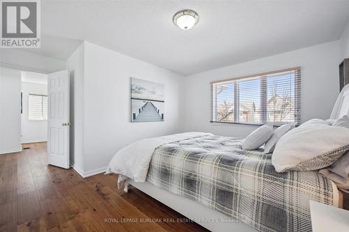 5147 Ravine Crescent, Burlington, ON - Indoor Photo Showing Bedroom