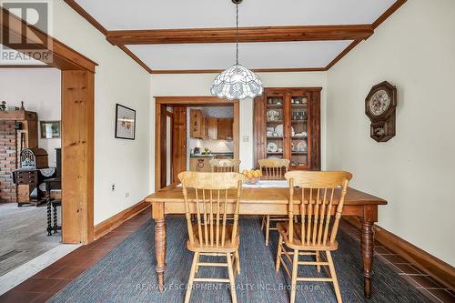 141 Mount Albion Road, Hamilton, ON - Indoor Photo Showing Dining Room