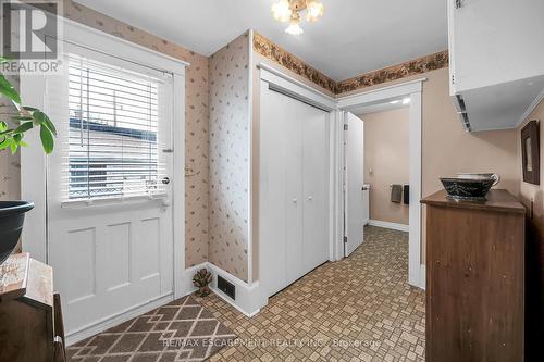 141 Mount Albion Road, Hamilton, ON - Indoor Photo Showing Other Room
