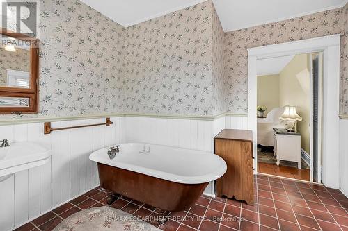 141 Mount Albion Road, Hamilton, ON - Indoor