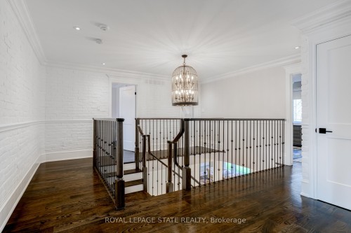 18 Elder Crescent, Hamilton, ON - Indoor Photo Showing Other Room