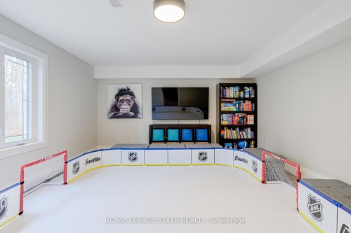 18 Elder Crescent, Hamilton, ON - Indoor