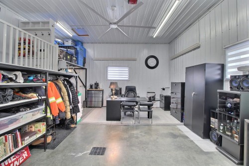 Garage - 50 Ch. De Val-Du-Repos, Val-D'Or, QC - Indoor Photo Showing Other Room