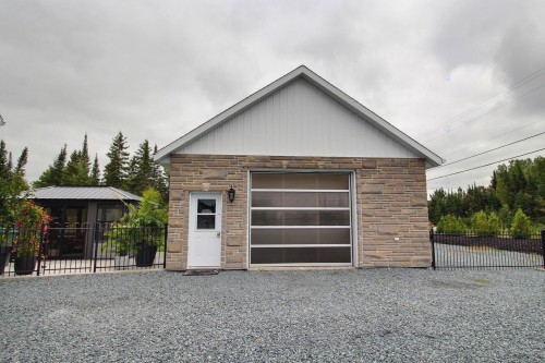 Garage - 50 Ch. De Val-Du-Repos, Val-D'Or, QC - Outdoor