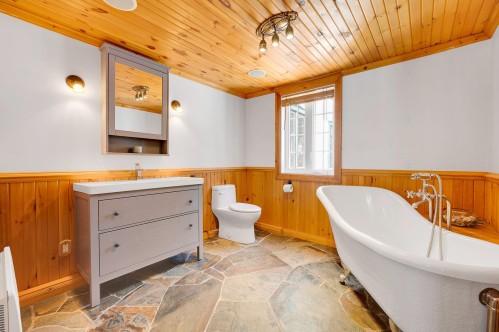 Salle de bains - 1062 Rue De La Voie-Du-Bois, Prévost, QC - Indoor Photo Showing Bathroom