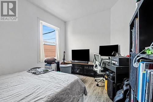 139-141 Preston Street, Ottawa, ON - Indoor Photo Showing Bedroom