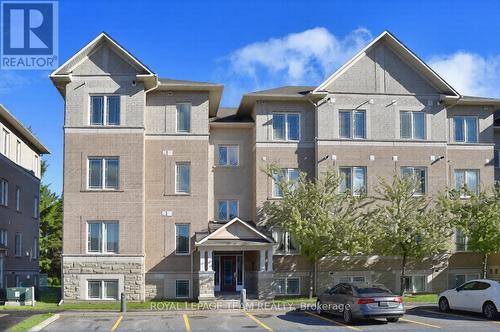1 - 371 PASEO PRIVATE  Ottawa, ON K2G 4P1