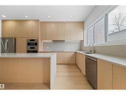 14037 104 AV NW  Edmonton, AB T5N 0W7