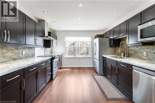 54 Weir Street S, Hamilton, ON - Indoor Photo Showing Kitchen With Upgraded Kitchen