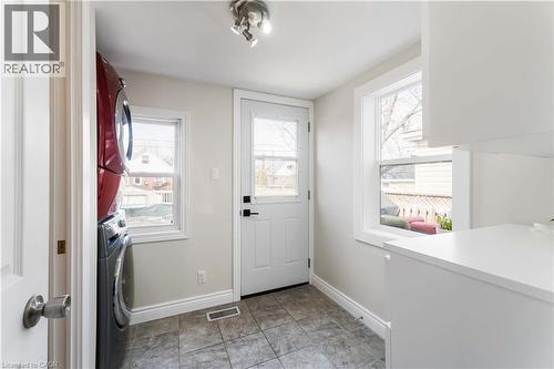 54 Weir Street S, Hamilton, ON - Indoor