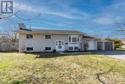 4 O'NEIL CRESCENT  Quinte West (Trenton Ward), ON K8V 5Y6
