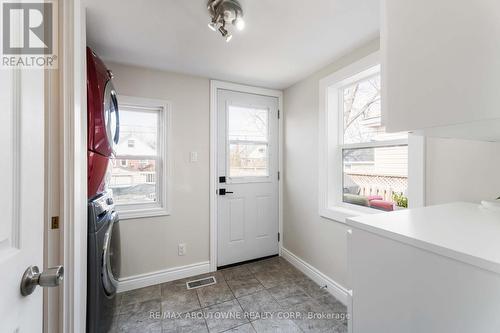 54 Weir Street S, Hamilton, ON - Indoor