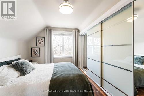 54 Weir Street S, Hamilton, ON - Indoor Photo Showing Bedroom