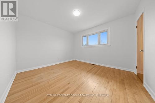 777 Cork Street, Ottawa, ON - Indoor Photo Showing Other Room