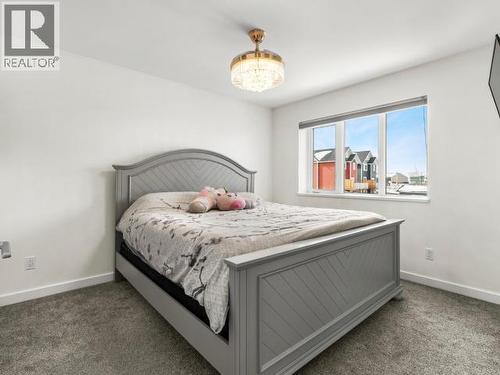 31-85 Aksala Drive, Whitehorse, YT - Indoor Photo Showing Bedroom