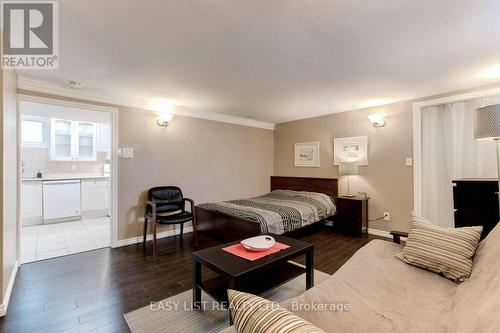 193 Pine Cove Road, Burlington, ON - Indoor Photo Showing Bedroom
