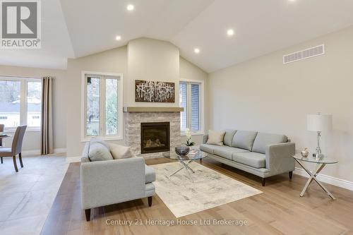 114 Beech Boulevard, Tillsonburg, ON - Indoor Photo Showing Living Room With Fireplace
