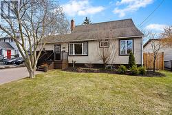 148 LAKESHORE ROAD  St. Catharines (Vine/Linwell), ON L2N 2V1