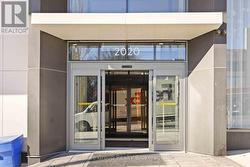 827 - 2020 BATHURST STREET Toronto, ON M5P 0A6