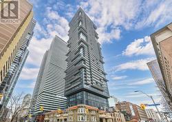 2606 - 634 CHURCH STREET  Toronto, ON M4Y 2G3