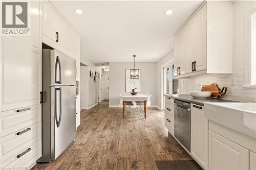 49 Stirling Street, Caledonia, ON - Indoor Photo Showing Kitchen