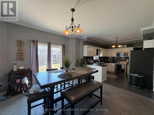 422 Mapleton Avenue, Barrie, ON - Indoor Photo Showing Other Room