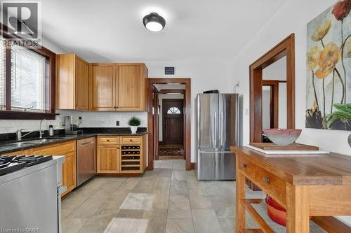 Bright gourmet kitchen - 859 Queen'S Boulevard, Kitchener, ON - Indoor Photo Showing Kitchen With Double Sink