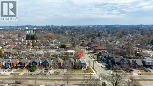 Situated in a premier neighborhood, you are steps away from vibrant downtown culture, fine dining, and urban amenities - 859 Queen'S Boulevard, Kitchener, ON - Outdoor With View