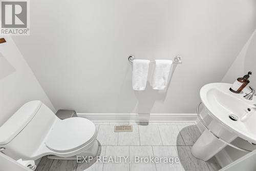 70 Torah Gate, Vaughan, ON - Indoor Photo Showing Bathroom