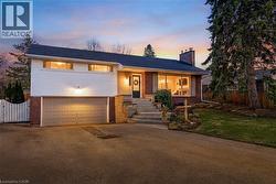 4046 GRAPEHILL Avenue  Burlington, ON L7L 1R2