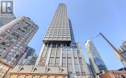 1615 - 8 WELLESLEY STREET W  Toronto, ON M4Y 0J5