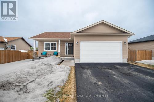 29 TERRANCE DRIVE  Petawawa, ON K8H 0H3