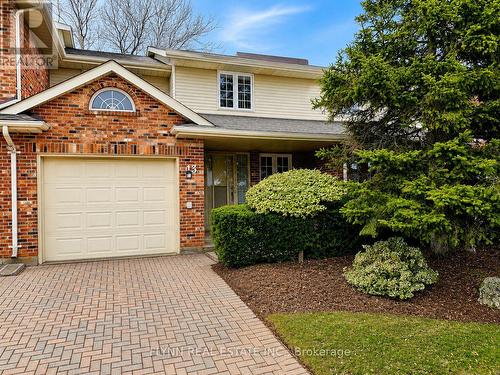 13 - 2720 MEWBURN ROAD  Niagara Falls, ON L2J 4J5