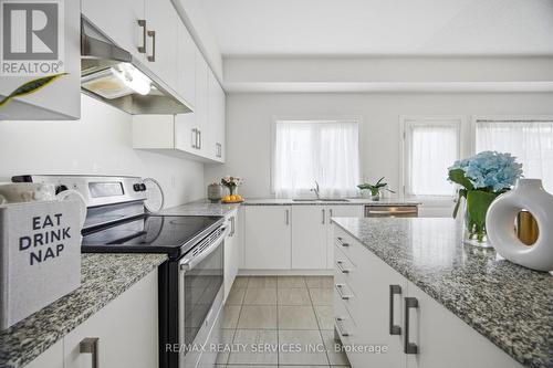 6 Landsborough Street, East Luther Grand Valley, ON - Indoor Photo Showing Kitchen With Upgraded Kitchen