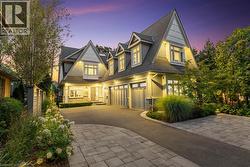 3087 LAKESHORE Road  Burlington, ON L7N 1A3