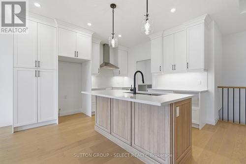 45 Hardy Drive, Strathroy-Caradoc (Se), ON - Indoor Photo Showing Kitchen With Upgraded Kitchen