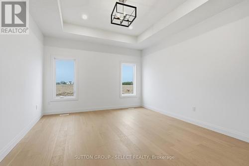 45 Hardy Drive, Strathroy-Caradoc (Se), ON - Indoor Photo Showing Other Room