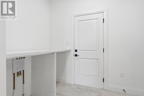 45 Hardy Drive, Strathroy-Caradoc (Se), ON - Indoor Photo Showing Other Room