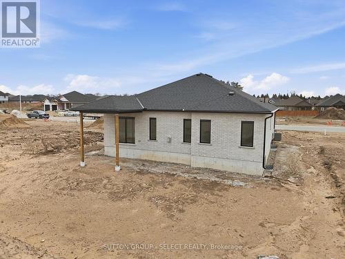 45 Hardy Drive, Strathroy-Caradoc (Se), ON - Outdoor