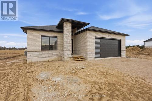 45 Hardy Drive, Strathroy-Caradoc (Se), ON - Outdoor With Exterior