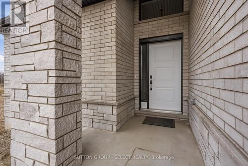 45 Hardy Drive, Strathroy-Caradoc (Se), ON - Outdoor With Exterior